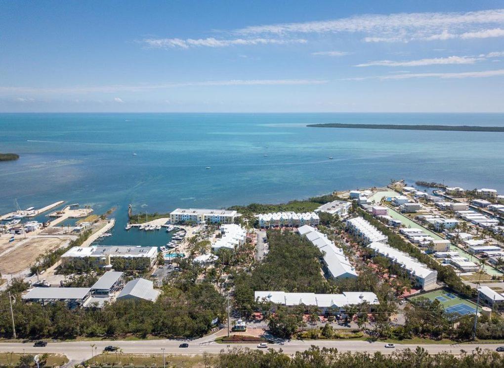 LICENSED Mgr - LUXURY PENTHOUSE SUITE - OFFERS RESORTS BEST PANORAMIC OCEAN VIEWS! Key Largo Exterior foto