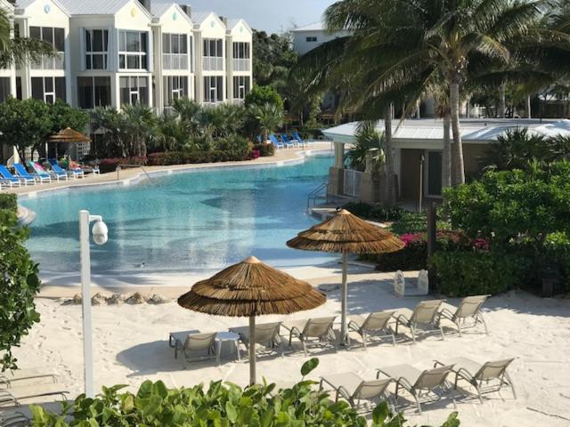 LICENSED Mgr - LUXURY PENTHOUSE SUITE - OFFERS RESORTS BEST PANORAMIC OCEAN VIEWS! Key Largo Exterior foto