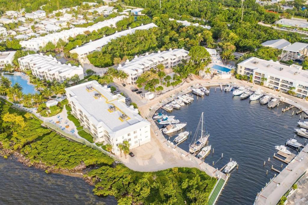 LICENSED Mgr - LUXURY PENTHOUSE SUITE - OFFERS RESORTS BEST PANORAMIC OCEAN VIEWS! Key Largo Exterior foto