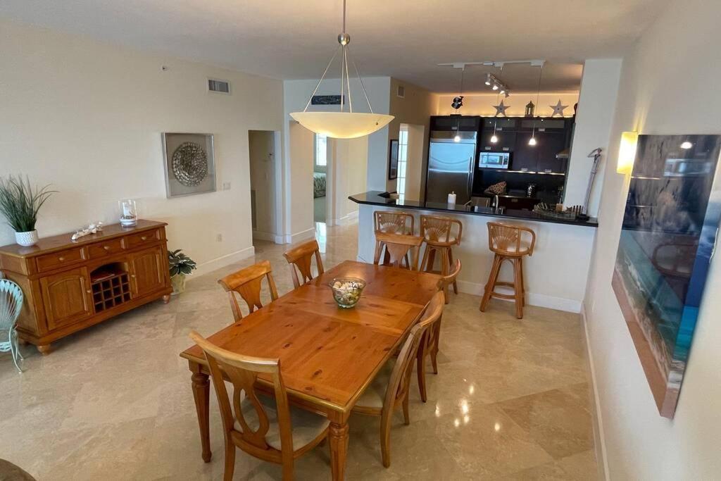LICENSED Mgr - LUXURY PENTHOUSE SUITE - OFFERS RESORTS BEST PANORAMIC OCEAN VIEWS! Key Largo Exterior foto
