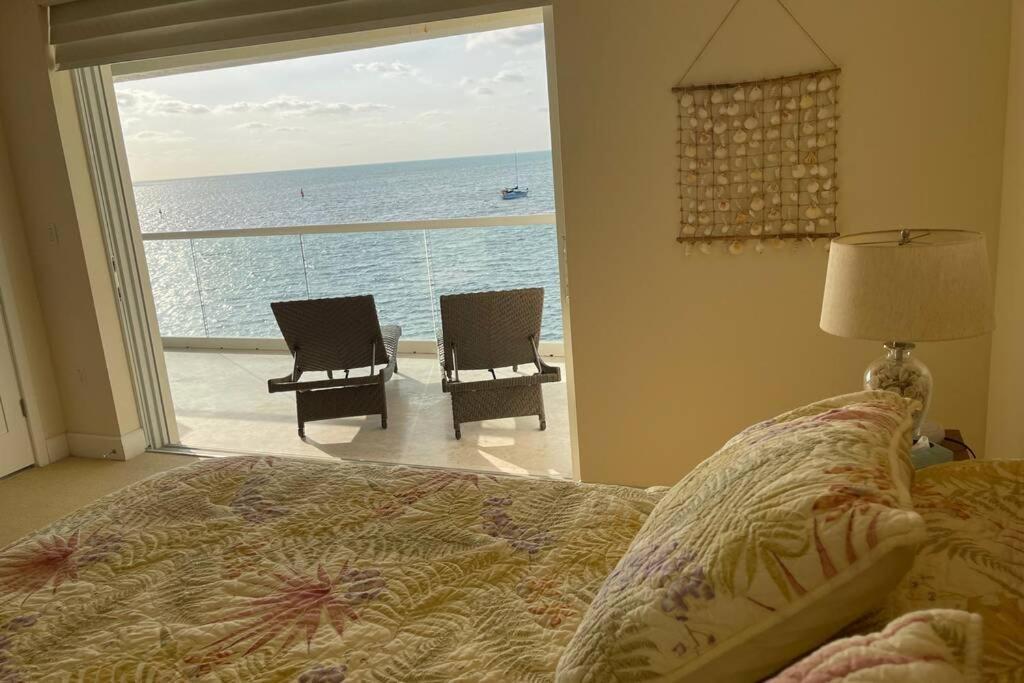 LICENSED Mgr - LUXURY PENTHOUSE SUITE - OFFERS RESORTS BEST PANORAMIC OCEAN VIEWS! Key Largo Exterior foto